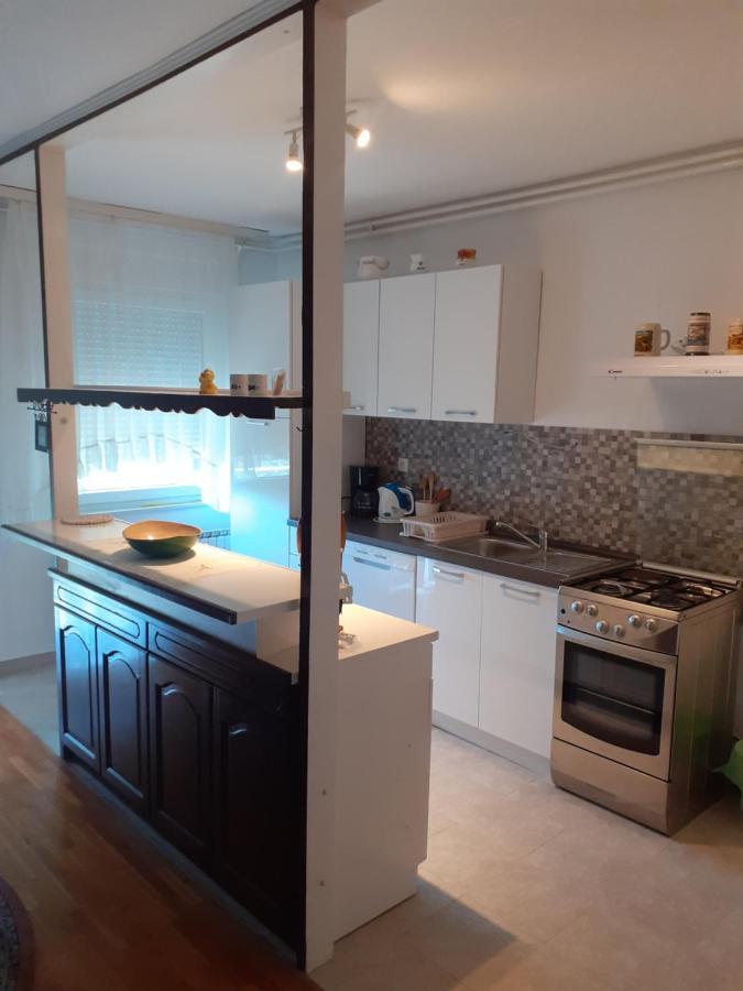 Apppave Apartment Novi Vinodolski Phòng bức ảnh